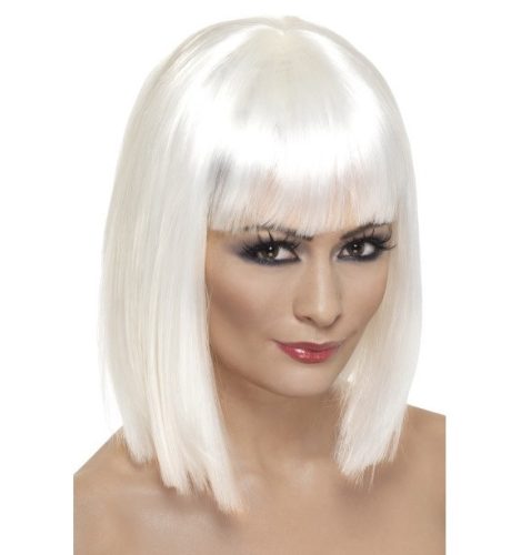 Rövid platinaszőke divat paróka.