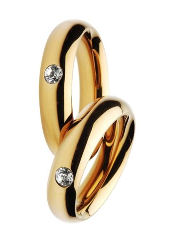 Arany színű acél péniszgyűrű-kővel díszítve. átmérő:50mm