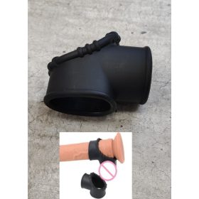 Széles fekete szilikon péniszgyűrű.