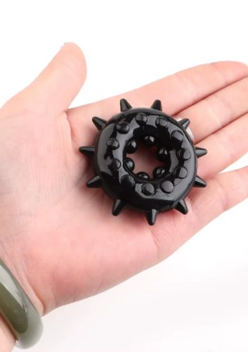 BLACK PLUS COCK RING